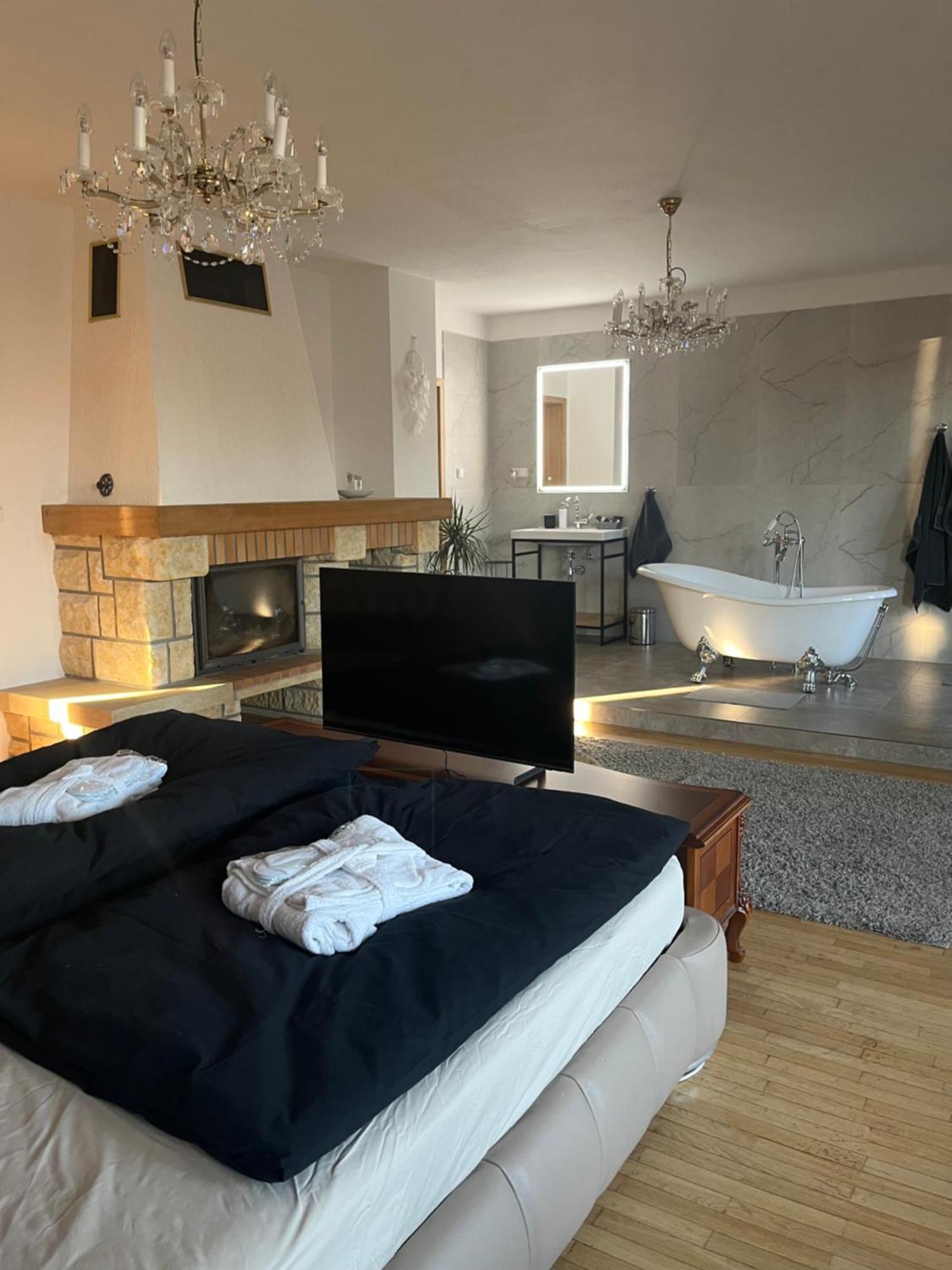 Dogs Resort And Spa Horni Bezdekov Εξωτερικό φωτογραφία